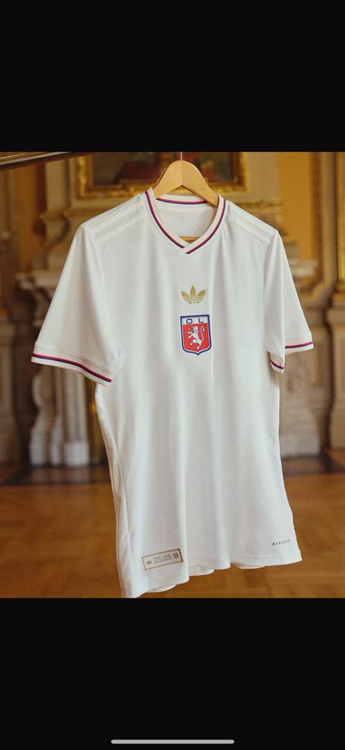 OL 75 ans disponible 

Dieunde waleu RT🙏