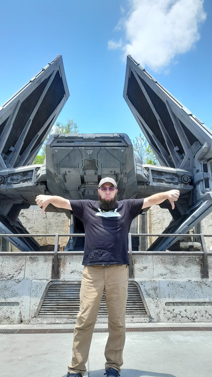 BrainyPixel tweet media