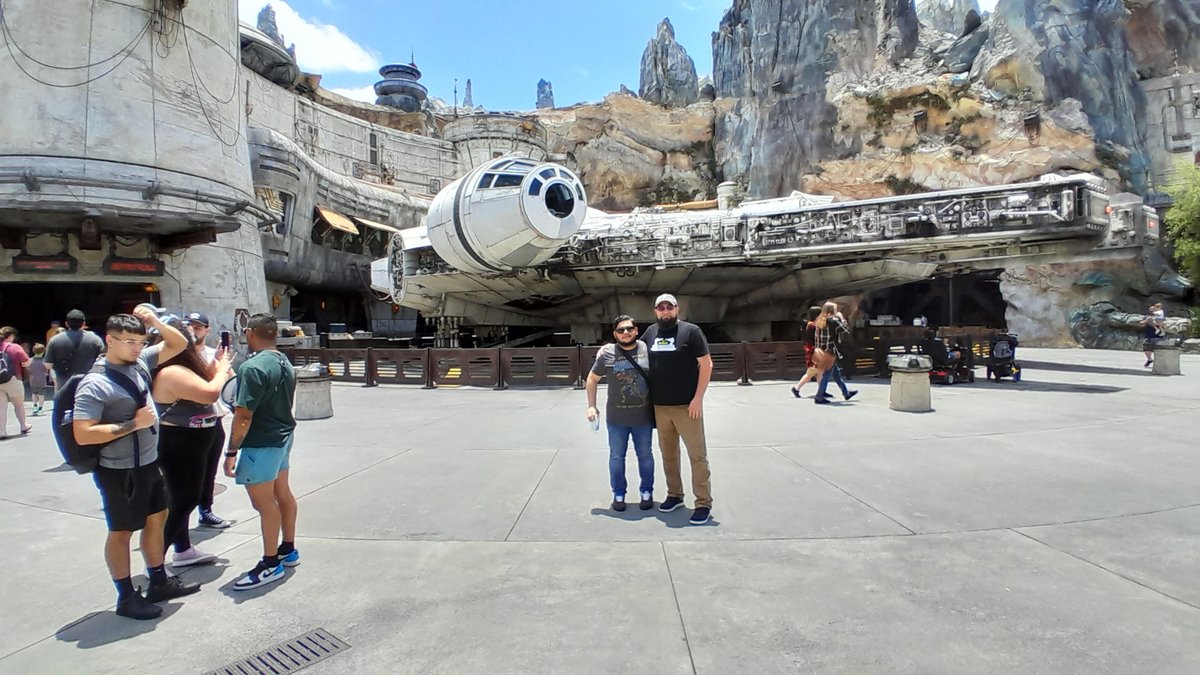 BrainyPixel tweet media