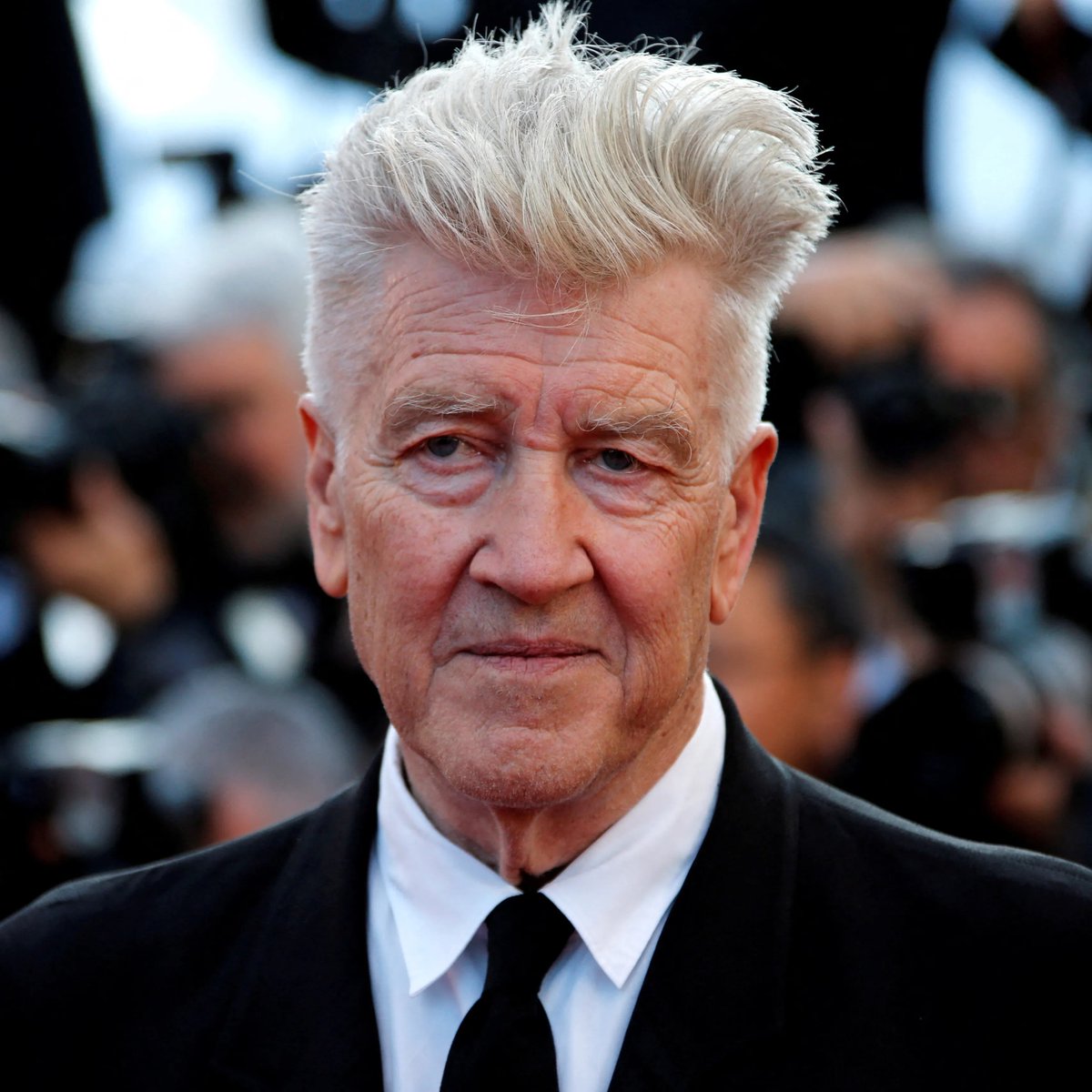BadFilmTakes1's tweet photo. I spoke with David Lynch shortly before he died, and he expressed admiration for David Cronenberg’s Crimes of the Future. He told me, “It’s a real science fiction masterpiece. I tried watching it again last night, but Natasha Lyonne came over and wouldn’t stop babbling about AI.” https://t.co/fEQMgvaDF3