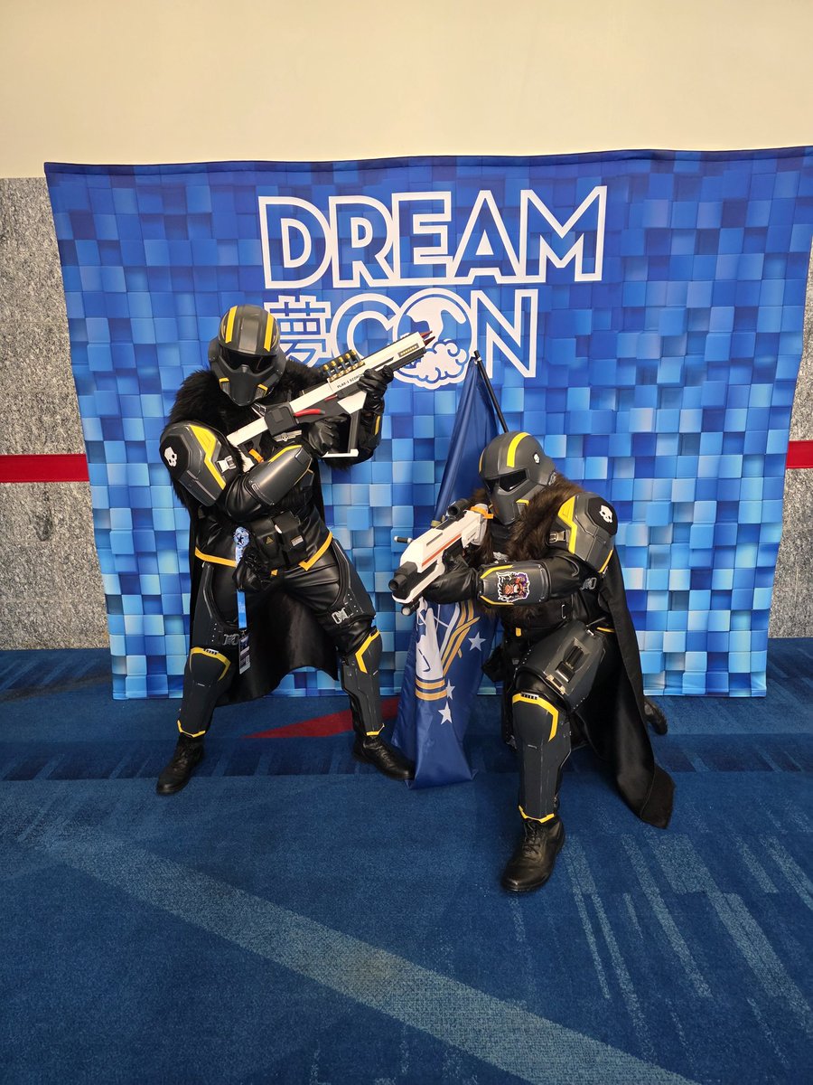The_I_Witness's tweet photo. We will never forget how fun DreamCon 2025 was for us and we WILL be back for 2026😤 #DreamCon2025 #dreamcon https://t.co/sUqYPPsV4h
