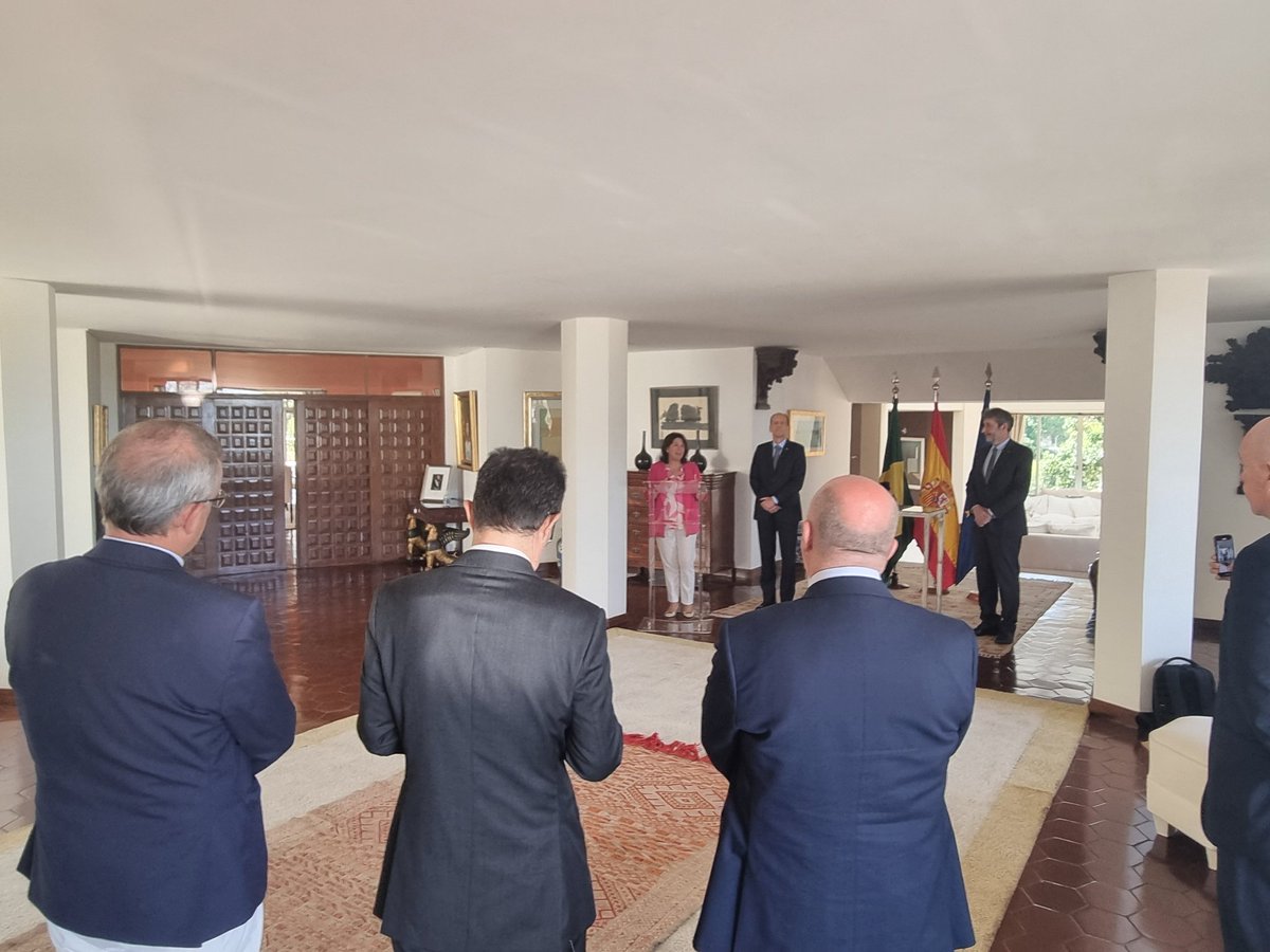 Embajada de España en Brasil/Embaixada da Espanha (@embespbrasil) on Twitter photo 🇧🇷🤝🇪🇸 Hoje, na <a href="/EmbEspBrasil/">Embajada de España en Brasil/Embaixada da Espanha</a> em presença da Embaixadora, celebramos a assinatura do Memorando de Entendimento entre <a href="/OficialEMBRAPII/">EMBRAPII</a> e <a href="/CDTI_innovacion/">@CDTI_innovacion</a>. Juntos, construímos o futuro com inovação, impacto social e tecnologia a serviço das pessoas! #Inovação #Tecnologia 🇧🇷🤝🇪🇸 Hoje, na <a href="/EmbEspBrasil/">Embajada de España en Brasil/Embaixada da Espanha</a> em presença da Embaixadora, celebramos a assinatura do Memorando de Entendimento entre <a href="/OficialEMBRAPII/">EMBRAPII</a> e <a href="/CDTI_innovacion/">@CDTI_innovacion</a>. Juntos, construímos o futuro com inovação, impacto social e tecnologia a serviço das pessoas! #Inovação #Tecnologia