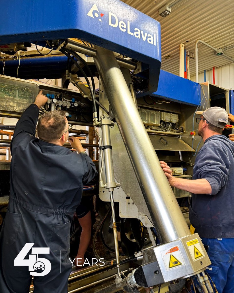 🚜Another exciting robotic upgrade!

Yesterday Kelcrest Farms, just outside of Woodstock, has made the leap from a DeLaval classic VMS to the advancedDeLaval V310. 💡

Smoother milking, valuable reproduction data, and next-level efficiency — this is the future of dairy farming.