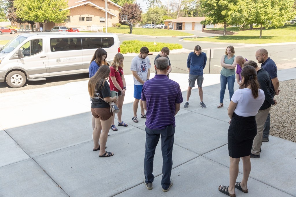 flbc_edu's tweet photo. This morning, we sent off our final ministry team for the summer. The Ambassadors have a concert tonight in Roseu. Be sure to check if they are traveling through your area this summer! All of our summer team itineraries can be found at https://t.co/zszhzZ12ap https://t.co/slhYPX2ikV