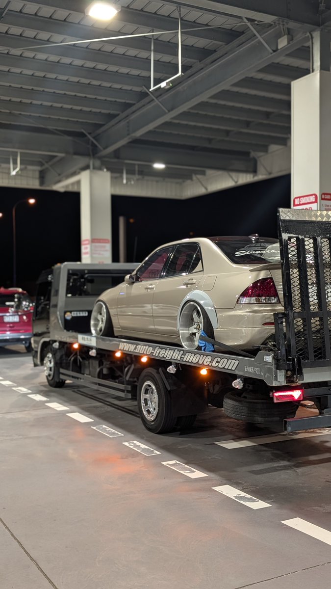 zakatouille's tweet photo. Auto Freight MOVE! @hodgiesss
#Streetkarnage #KarnageClub #AutoFreightMOVE
#TowTruck #is200 #Is300 #Altezza #SXE10 https://t.co/hUn2ENNsk8