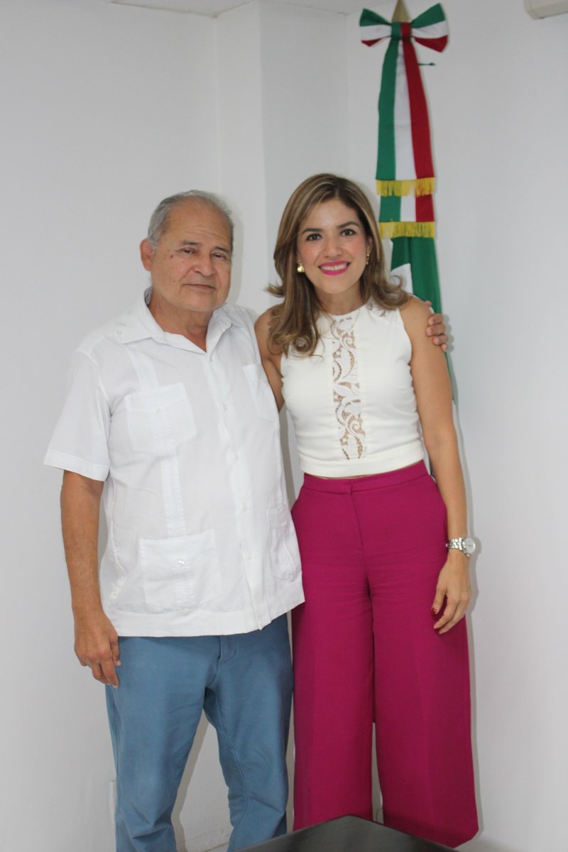 El Comisionado Pdte. del @itaiptabasco Mario Aguilar Alvarado, sostuvo reunión de trabajo con la Lic. Iris Ulloa Donjuan, la Arq. Olga Limonchi Palacio, Integrantes del <a href="/cpctab/">COMITÉ DE PARTICIPACIÓN CIUDADANA - TABASCO.</a>, Juan M. Segura Guzmán, encargado de despacho y Miguel Cruz, Dir. Asuntos Jurídicos de la #SESEATabasco