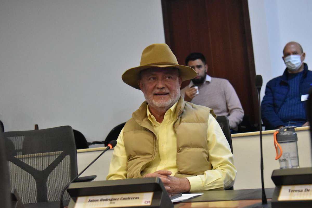 JaimeRCamara's tweet photo. Hoy en Comisión Quinta fue aprobado en primer debate el proyecto de ley que fortalece la extensión agropecuaria como un servicio público, permanente y descentralizado.

Aportamos en la discusión y dimos nuestro voto positivo convencidos que el campo necesita más acompañamiento, conocimiento y presencia del Estado.