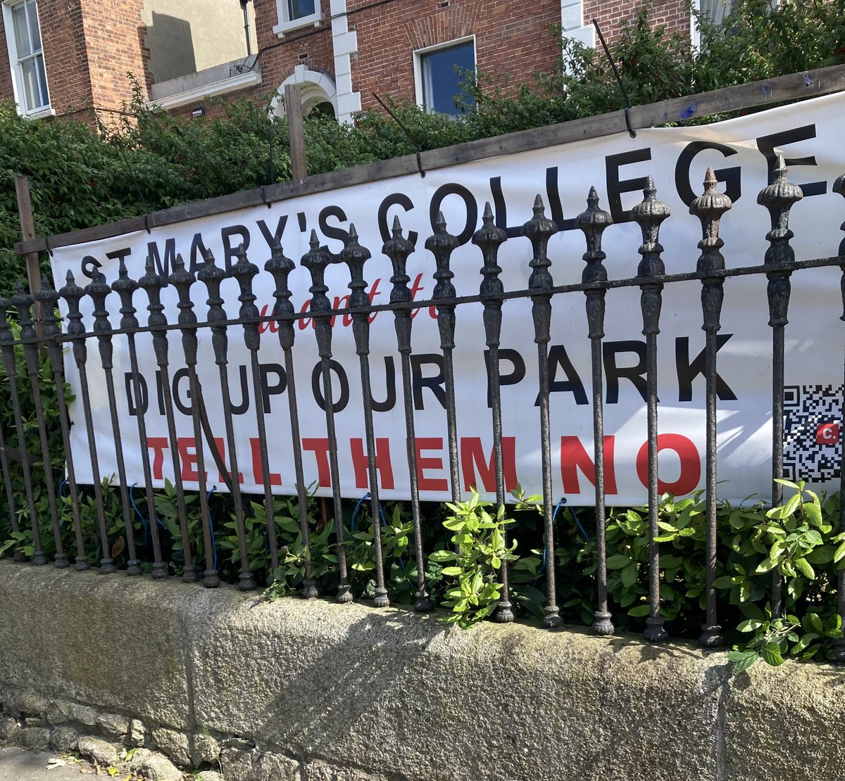 carrtogram's tweet photo. As far as Leinster Road, people aren’t happy at the plan to chop down trees, erect floodlights and turn Kenilworth Park in an artificial grass stadium, #Spiritans https://t.co/0Ct7D5LqbQ