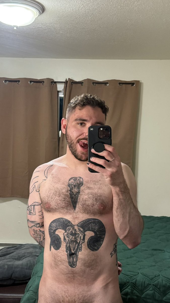 SatanicLoverboy tweet media