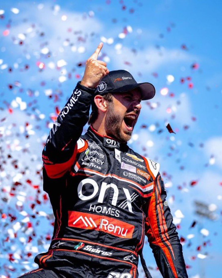 Te cuento la trayectoria de <a href="/Daniel_SuarezG/">Daniel Suárez</a> en <a href="/NASCAR/">NASCAR</a> y porque hay que ir a verlo al <a href="/autodromohr/">Autodromo Hnos. Rodriguez</a> en el evento de <a href="/NASCARMexico_/">NASCAR México</a> del 13 al 15 de junio.

1a ocasión en la historia de #NASCAR en la que México recibe una carrera puntuable.

#NASCARMexico

🎙️spoti.fi/45xXnOf