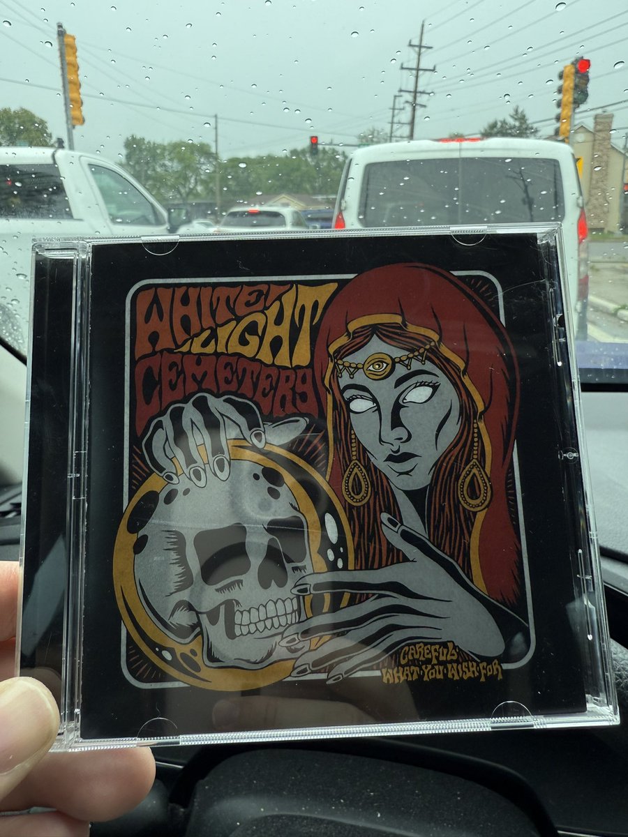 Car tunes today.   White Light Cemetery on <a href="/music_ripple/">RippleMusic</a>  🎸🔥🤘#Cd