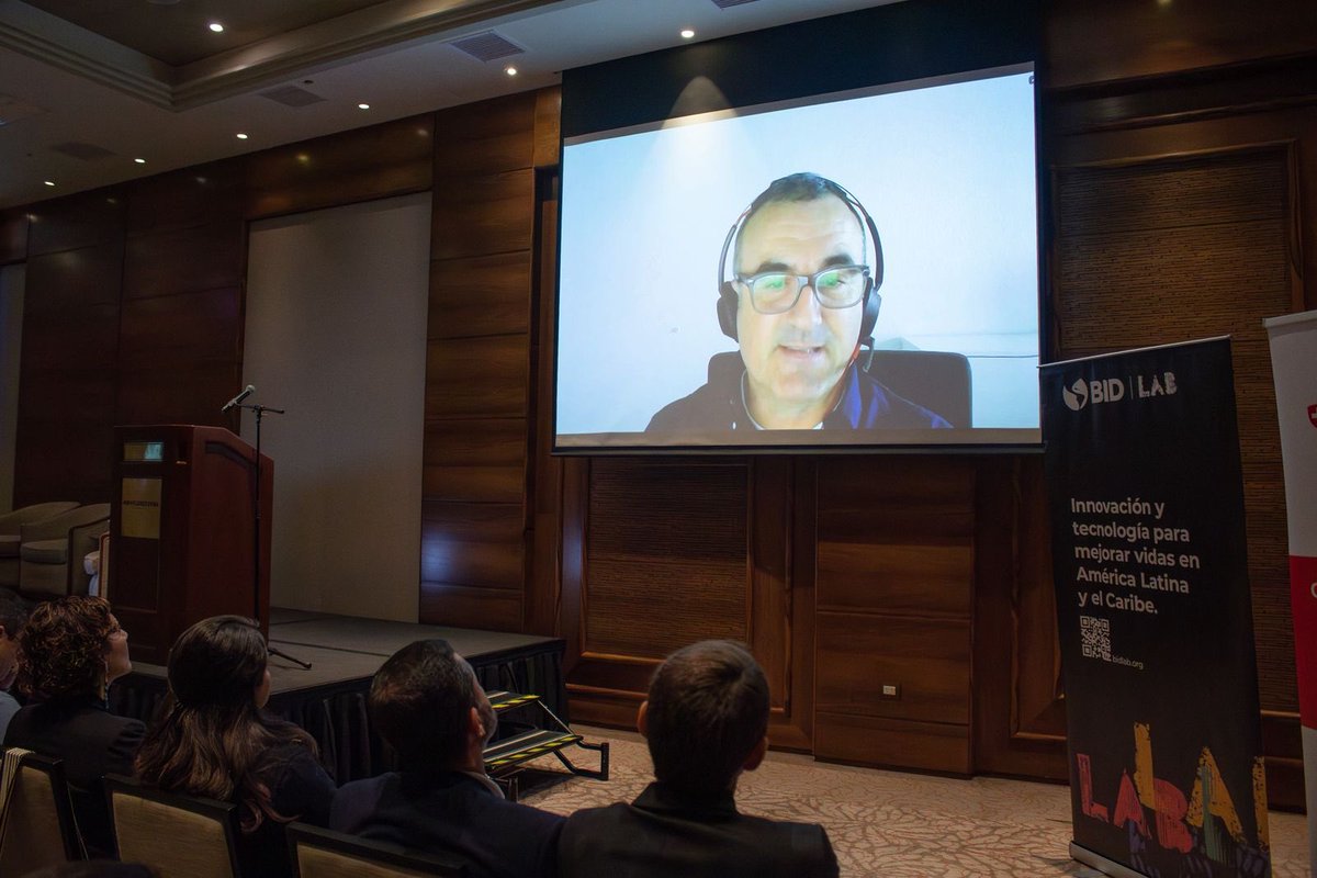 🚀Juntos <a href="/BiDLab/">BiD Lab</a>, @Eshoylatam y la cooperación económica suiza <a href="/SECO_Peru/">Massimo Bloch</a>, lanzamos #Elevatech, primer proyecto de #PorMás sobre empleo en habilidades digitales en Perú, mediante Pago por Resultados. Una apuesta por el talento con impacto y sostenibilidad 🇵🇪🇨🇭@EmbajadaSuizaPeru