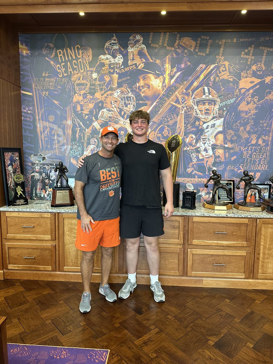 Carter Jones tweet media