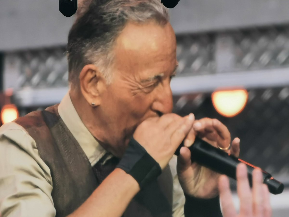 Neil Lawton tweet media