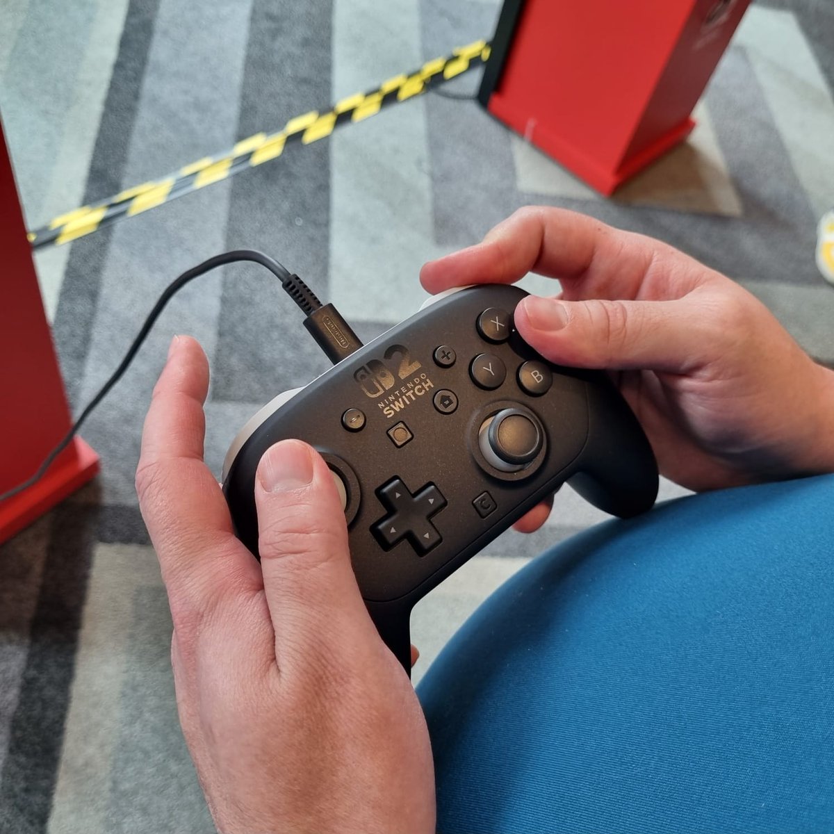 3ChubbyB's tweet photo. ¡Esta semana ya llega el Nintendo Switch 2 y ya ha sido presentada en México de forma oficial!

Pudimos poner nuestras manos sobre la consola y jugar Mario Kart World. @NintendoLatam https://t.co/jnK4dRHLK2