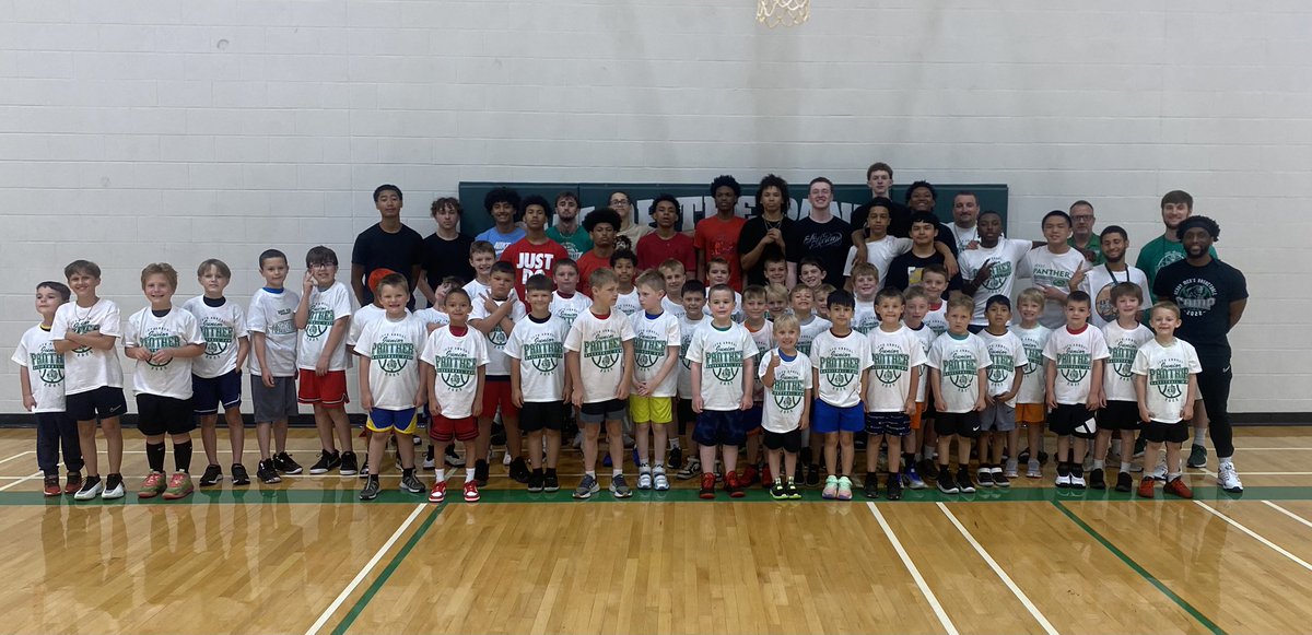 coachbrettflory's tweet photo. Junior Panther Basketball Camp 2025 β
Thank you to all of our 1st-8th grade Derby hoopers, their parents, and my high school coaches & players for making camp a success! ππ
#ProgramKids #ForTheCulture #HAVOC
@DerbySchoolsKS @Derby_Sports @DerbyAD @Mattgg1984 @cdungeon1 https://t.co/MpQm2lrG6G
