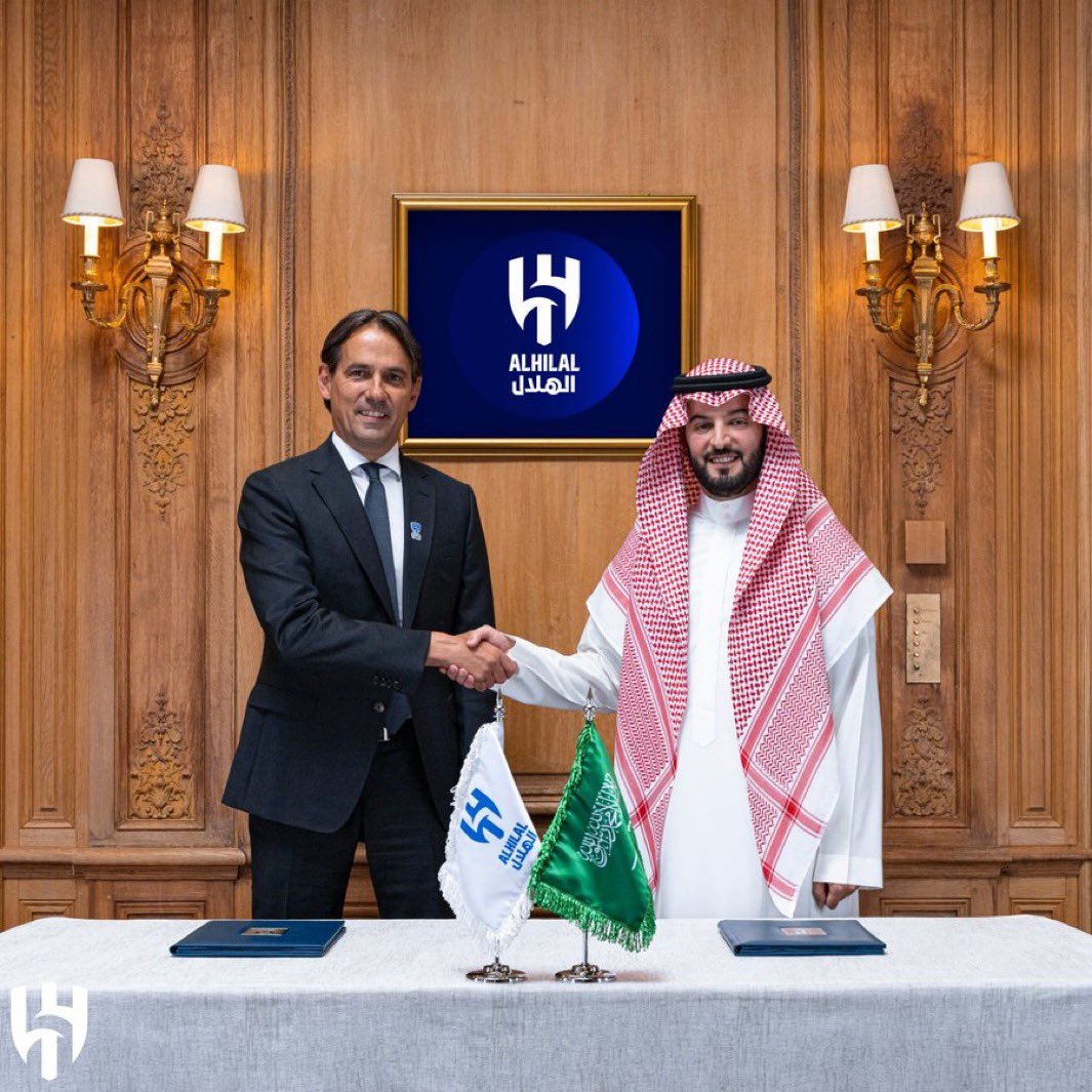 ما هي بس سالفة  صفحه باليدين 

هي عودة كل(ن) إلى وضعة الطبيعي