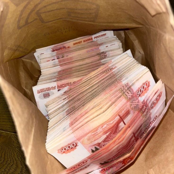 what can I do? what can I say?
choose your weapon, time to pay,
forget about the second day.