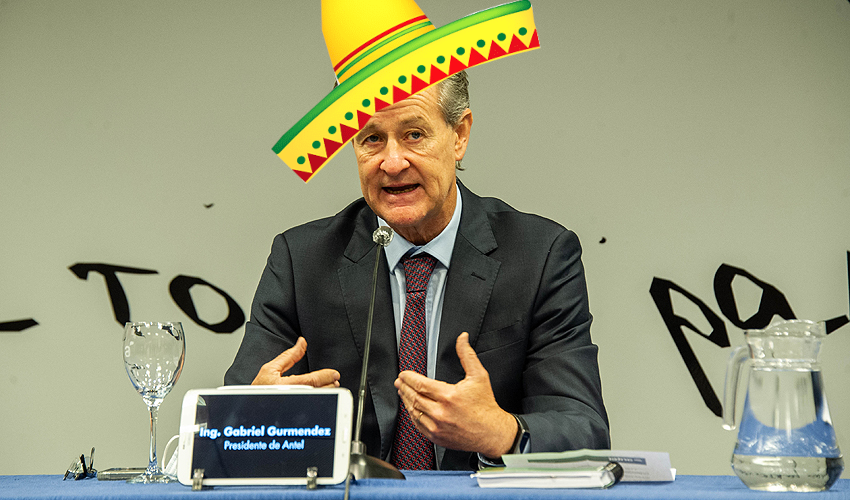 le arrancaron la cabeza al propio viera en colonización por ser colono pero pusieron de presidente de antel a un ex empleado de claro y además un verdadero hijo de la chingada...uruguay país generoso...
