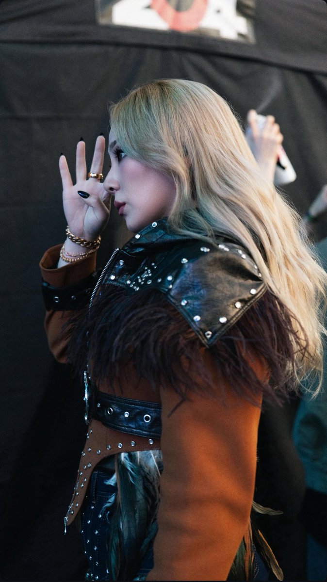CLfanPH's tweet photo. Naka igs na nga lang tapos sa dump account pa! ๐คฃ gigil mo kami chaerin ๐คฆโโ๏ธ
#CL
#clru https://t.co/egGWBaAHGN