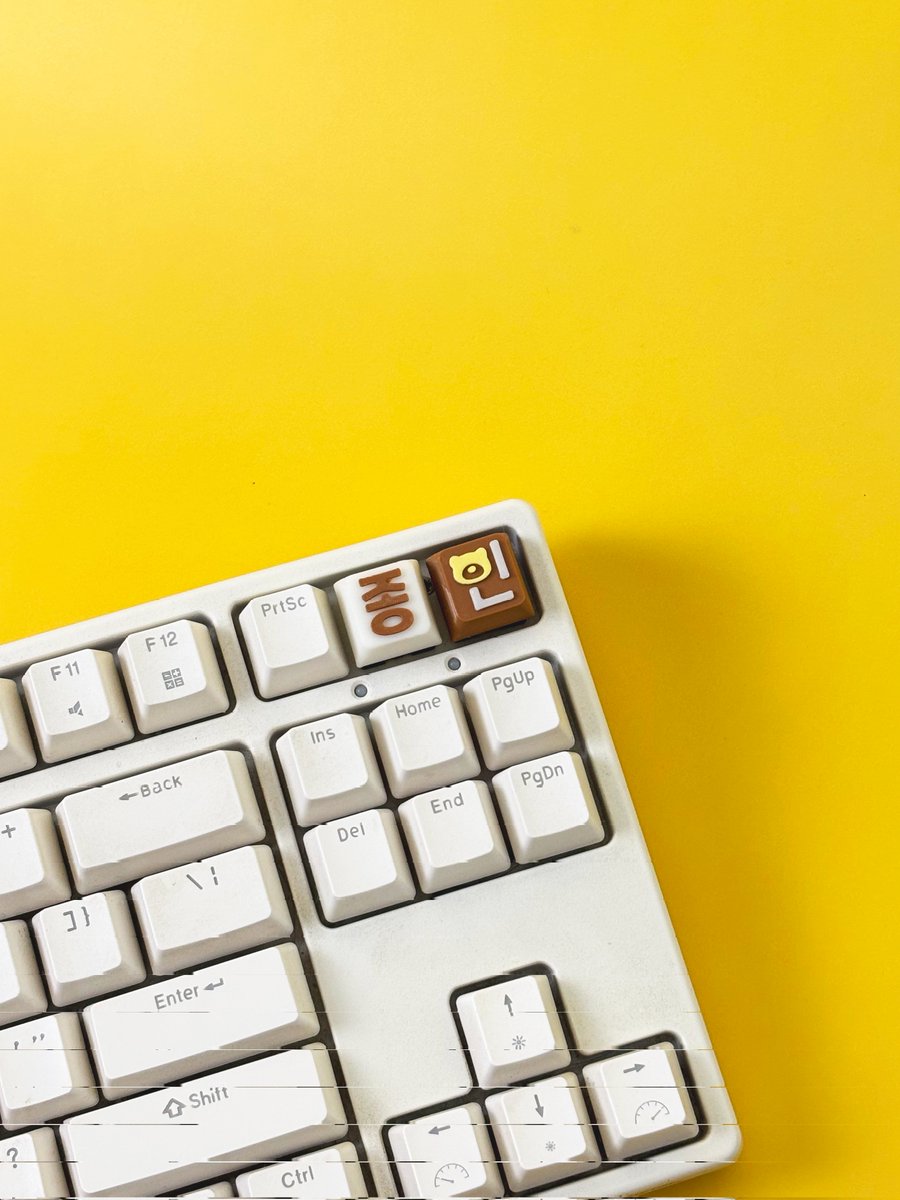 TEAMJONGIN x <a href="/peachtokkiclub/">peach tokki | PRINT SLOTS FULL</a> for #KAIONINMANILA

KAI LIGHTSTICK ACCESSORIES &amp; KEYCAP KEYRINGS

*All proceeds will be used for projects and will be donated to <a href="/kimwhojongin/">ZKDL PH</a> in support for KAION in Manila Fan Projects.

♡ Fidget Keyring
- Price: ₱270 ea

Versions available:
-