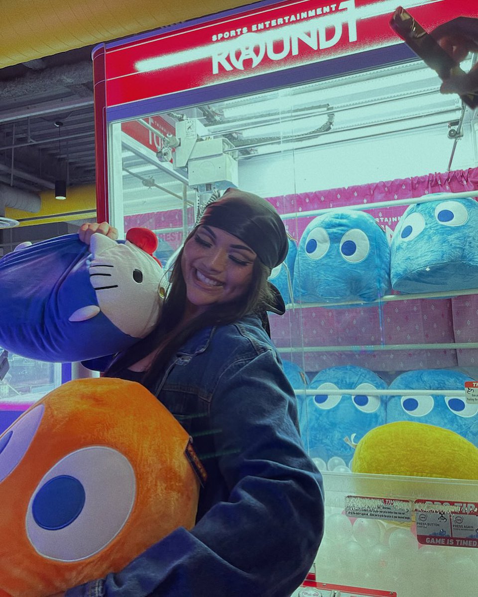 Round1USA's tweet photo. Some jackpots are soft and plushy π«°π
Check out the link in our bio for all New Crane Items and tag us @round1usa to show off your crane machine magic! β¨
πΈπ½οΈ : @breannasalgado (via IG) #R1FanRepost
#Round1usa #round1 #PlayPartyRepeat #round1arcade #game #arcade https://t.co/qlyeJ7WqJM