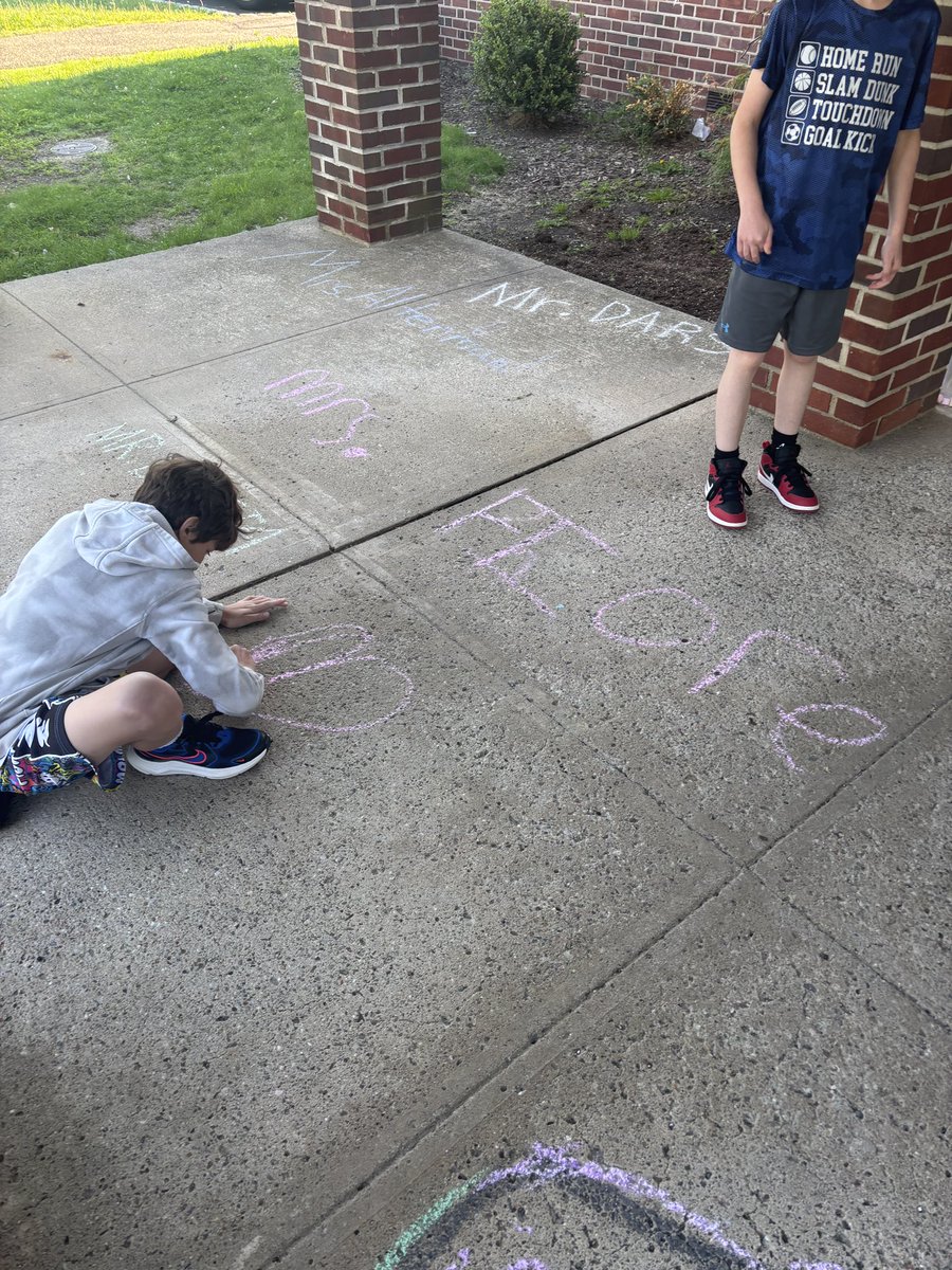 Congratulations to our retirees! Student Council enjoyed honoring you with a “Chalk Walk” this week. <a href="/NjMpe/">MPE Livingston NJ</a> 💙