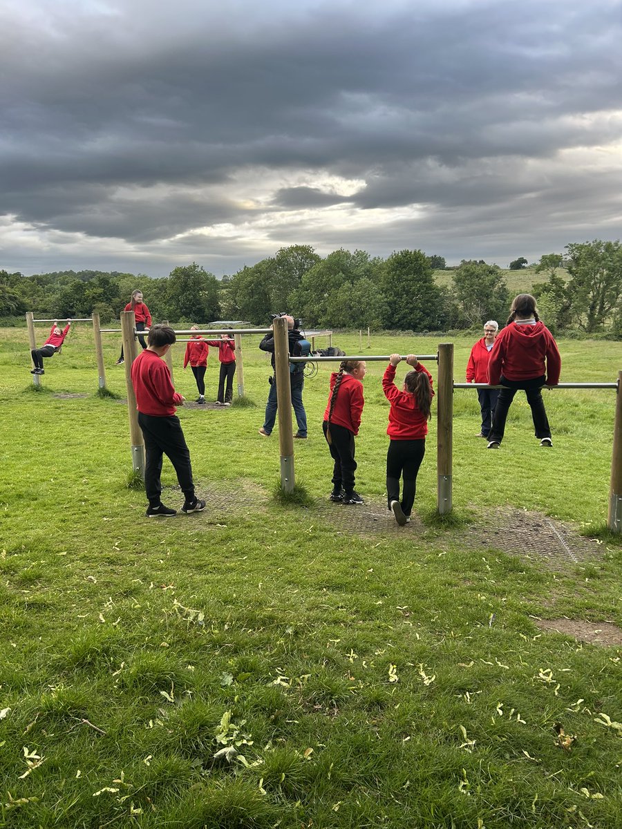 GD_Primary's tweet image. Listen out for Miss Hill live at 7:50 on Radio Leeds this morning! We are proud to be part of the #activeuniformalliance #madetomove
@OPALOutdoorplay @YouthSportTrust @PlayEngland
bbc.co.uk/sounds/play/li…
