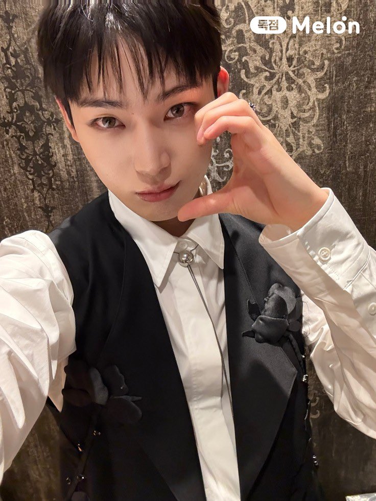 05BYNIKI's tweet photo. — Fotos exclusivas de Sunoo del detrás de escena para Melon Magazine de "DESIRE : UNLEASH" #SUNOO

BAD DESIRE OUT NOW
#ENHYPEN #DESIRE_UNLEASH #DESIRE_UNLEASH_OutNow #BadDesire #WithorWithoutYou @ENHYPEN_members @ENHYPEN https://t.co/YgPnRiy22l