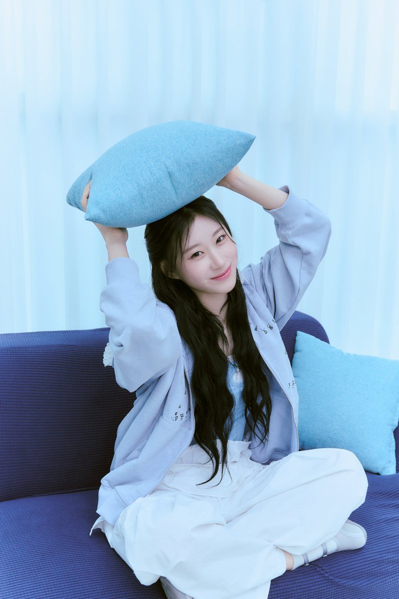 ITZY tweet media