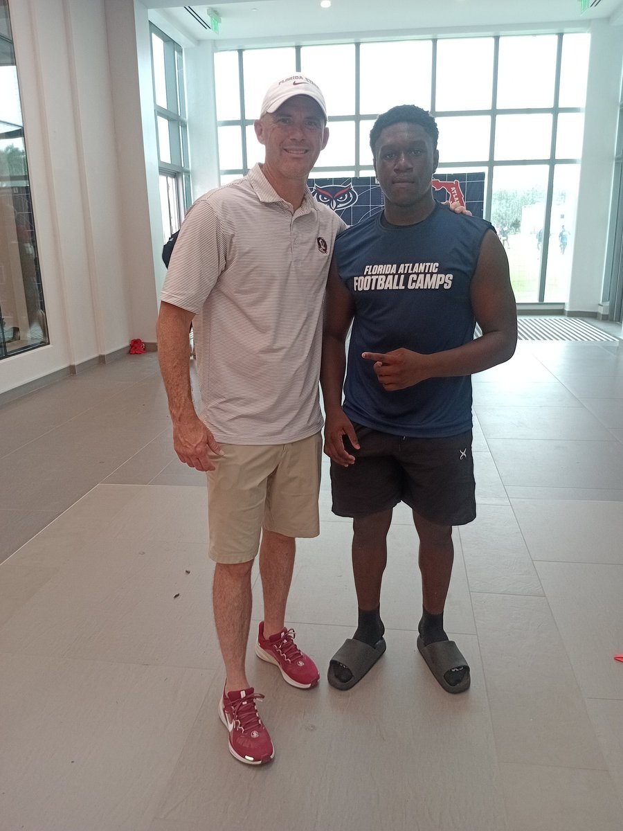 dejonsmith201's tweet image. Coach Norvell was there scouting today @FAUFootball camp "(i think i played well Enough to get a second look)"@FSUFootball @Seminoles
