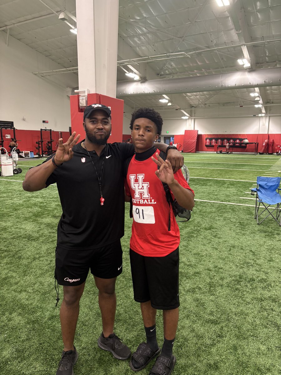 DeuceAnders0n's tweet image. Had a good showing at @UHCougarFB 
@Coach_KJackson