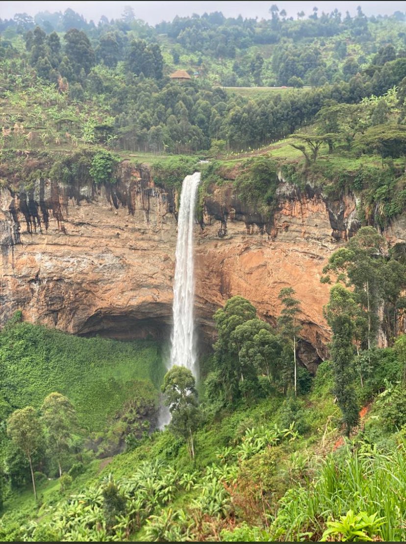 Asili_Africa's tweet image. Chasing waterfalls and catching good vibes only! 
Nature’s magic is real—and we know just where to find it.
Pack your bags, let’s hit the road with Asili Africa Expeditions!
asiliafricaexpeditions.com

#AsiliAfricaExpeditions #WaterfallVibes #TravelAfrica #NatureGoals