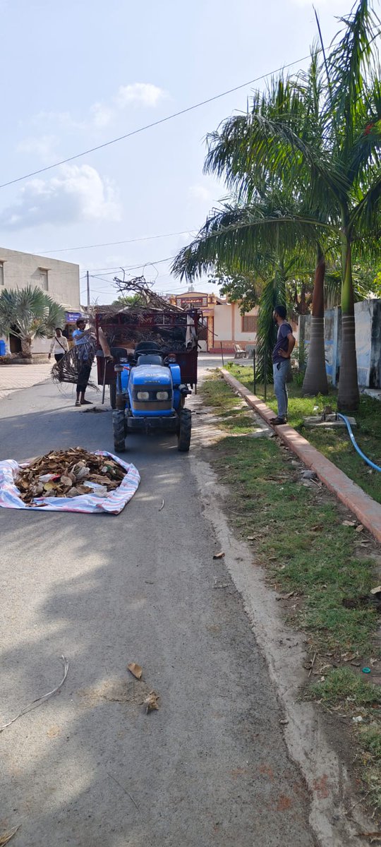 લોએજ ગામે ડોર ટુ ડોર કચરાનું કલેક્શન
<a href="/collectorjunag/">Collector Junagadh</a>
<a href="/DdoJunagadh/">DDO Junagadh</a> 
<a href="/DyddoPan/">Dy DDO (Panchayat) JUNAGADH</a> 
<a href="/esdmkeshod/">ASSISTANT COLLECTOR & SDM KESHOD</a> 
<a href="/TDO_MANGROL_JND/">TDO-MANGROL(JUNAGADH)</a>