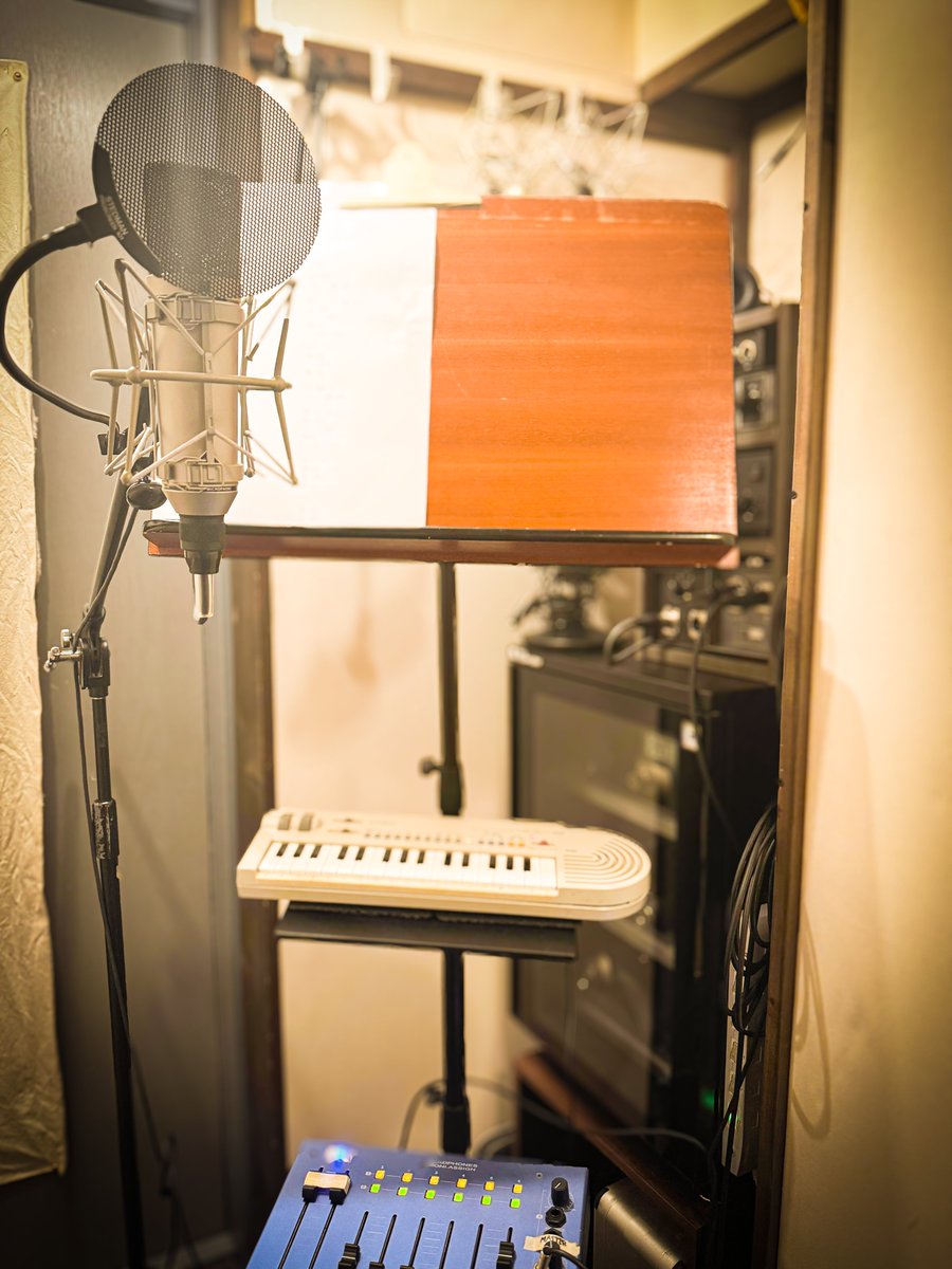 レコーディング行ってきたー！お披露目できるの楽しみ！
スタジオがすっごくレトロで新鮮だったー😳