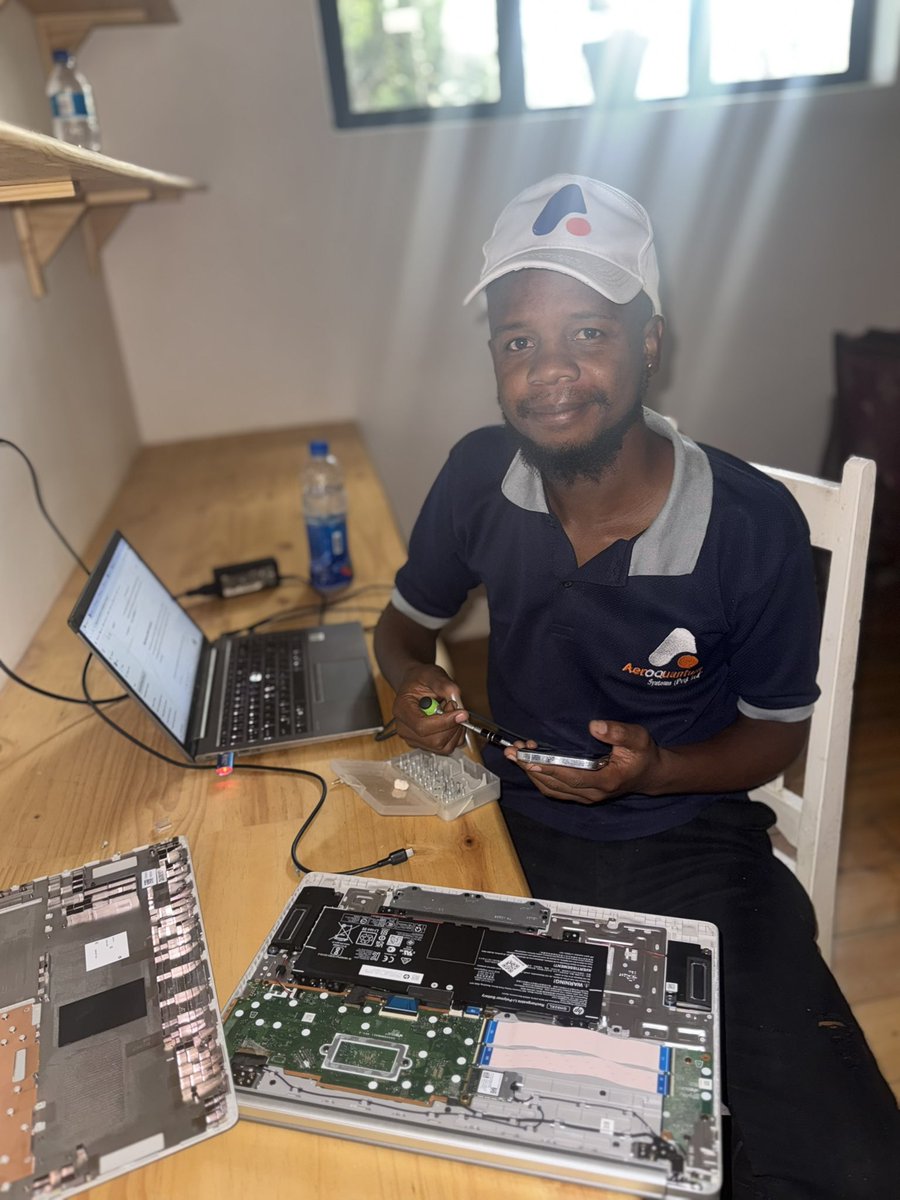 G A G A (@shumbakadzi11) on Twitter photo I have to give this guy his flowers. Y’all were right! He did what the computer science team at UZ couldn’t do and others. He was motivated and changed a whole OS system on a computer that was deemed impossible, he opened it up and worked for days on it. <a href="/Munyah_Wacho/">Street Hustler_Gri7zmann🇪🇸💵💴</a> I have to give this guy his flowers. Y’all were right! He did what the computer science team at UZ couldn’t do and others. He was motivated and changed a whole OS system on a computer that was deemed impossible, he opened it up and worked for days on it. <a href="/Munyah_Wacho/">Street Hustler_Gri7zmann🇪🇸💵💴</a>