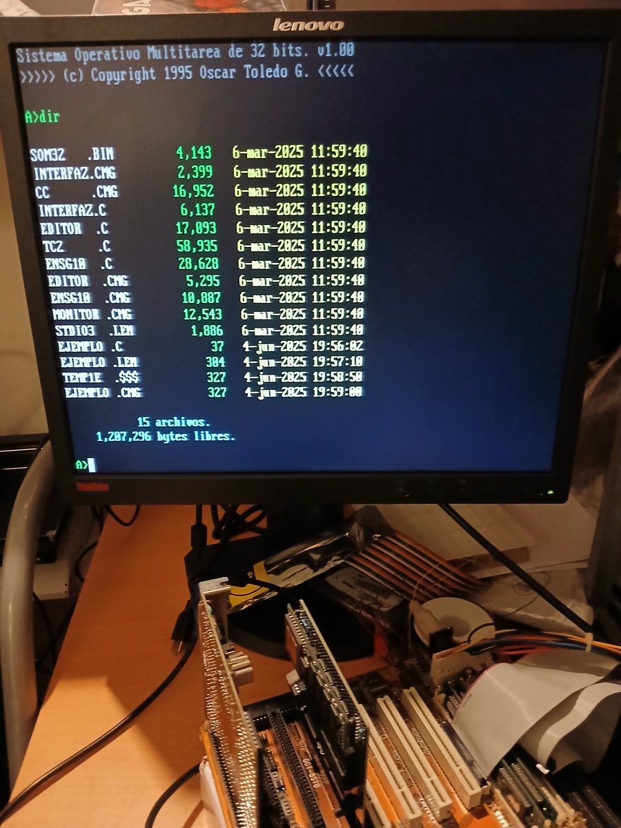 nanochess's tweet image. Maybe it is just nostalgia, but I&apos;ve written the required DOS software to run my basic transputer operating system from a real 1.44mb floppy. Edit, compile, and assemble completely inside my OS. The code is in my git. #retro #transputer