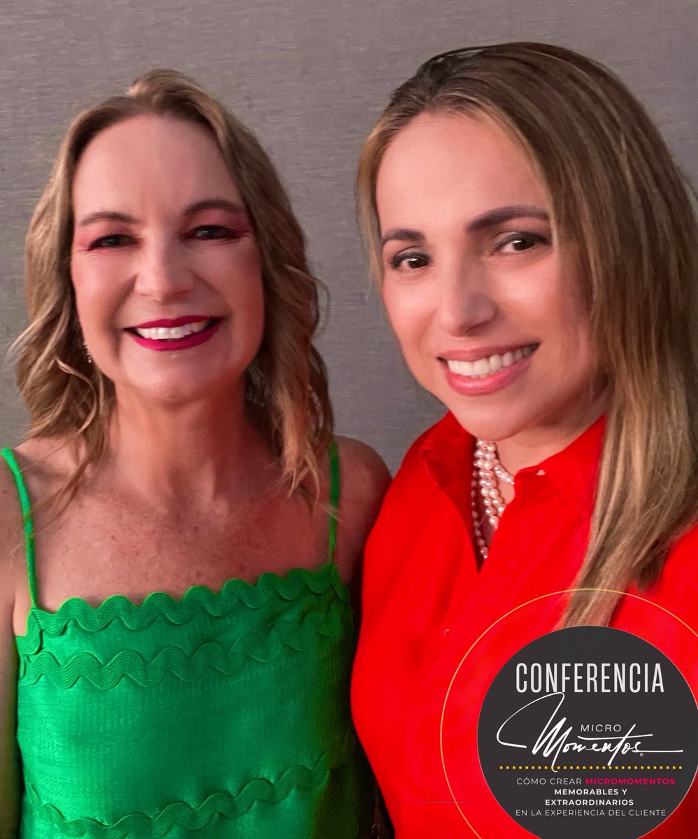 angeleshdz's tweet photo. Me encantó tu conferencia @seumenicht sobre cómo crear momentos memorables y extraordinarios a través de #micromomentos
Nos quedó claro que debemos alzar la mano y decir #YoMeEncargo 
Muchas gracias
 Felicidades a @OnexpoNacional por organizar una convención llena de aprendizaje https://t.co/S0SkMohEJL