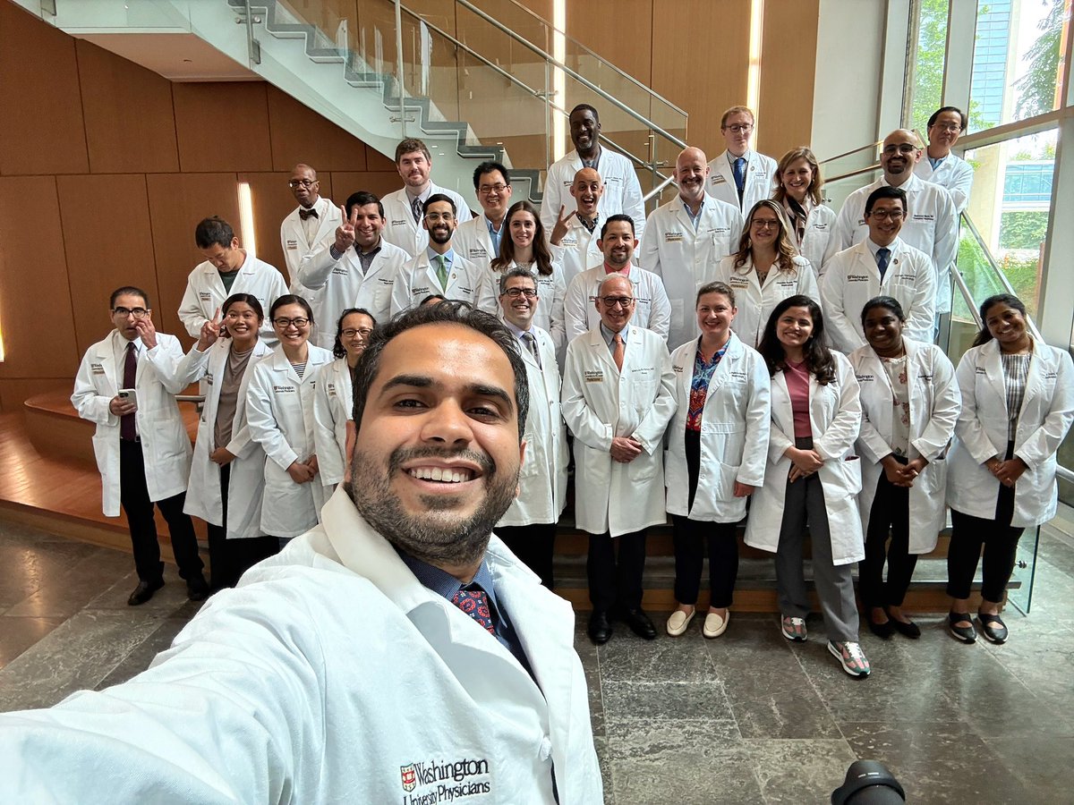 Myasirbaloch's tweet image. Snapped our annual group photo - naturally the fellows used it as an excuse for a mini campus photoshoot! 😎📷
@WashUNephrology