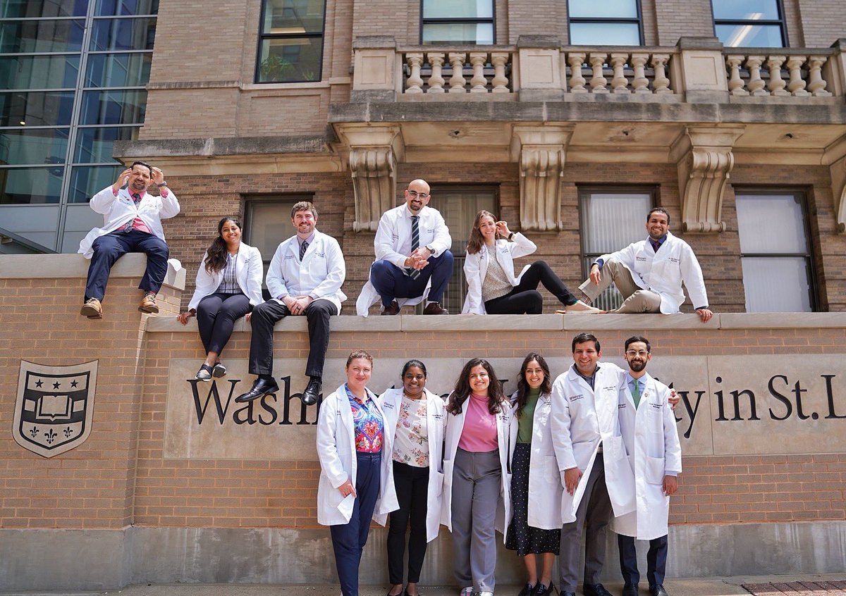 Myasirbaloch's tweet image. Snapped our annual group photo - naturally the fellows used it as an excuse for a mini campus photoshoot! 😎📷
@WashUNephrology
