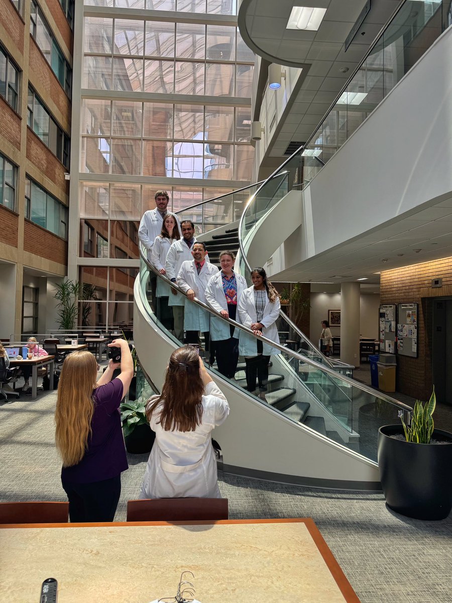 Myasirbaloch's tweet image. Snapped our annual group photo - naturally the fellows used it as an excuse for a mini campus photoshoot! 😎📷
@WashUNephrology