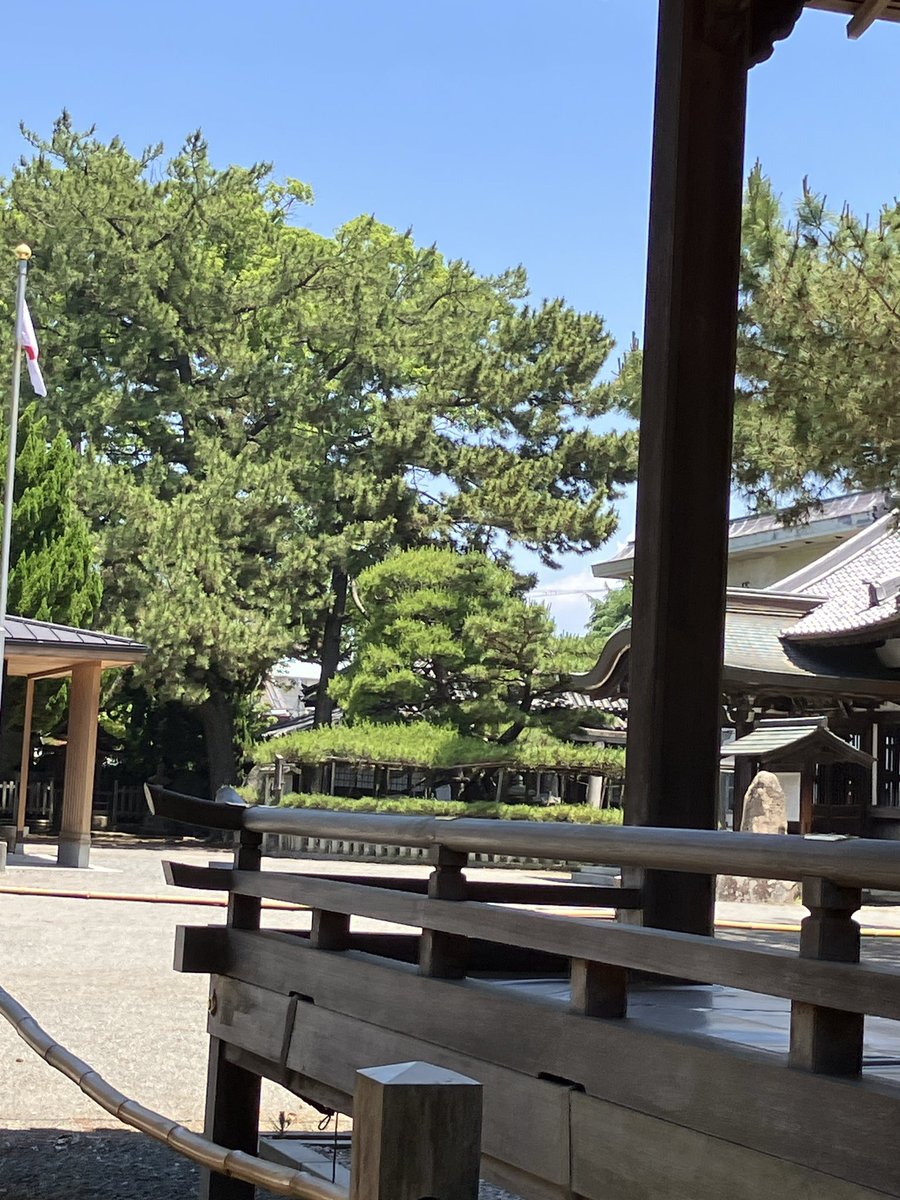 ここだったのか…

〽︎高砂や、この浦舟に帆を上げて、
この浦舟に帆を上げて、
月もろともに出で潮の、
波の淡路の島影や、遠く鳴尾の沖過ぎて、はや住吉（すみのえ）に着きにけり、
はや住吉に着きにけり。
#高砂神社