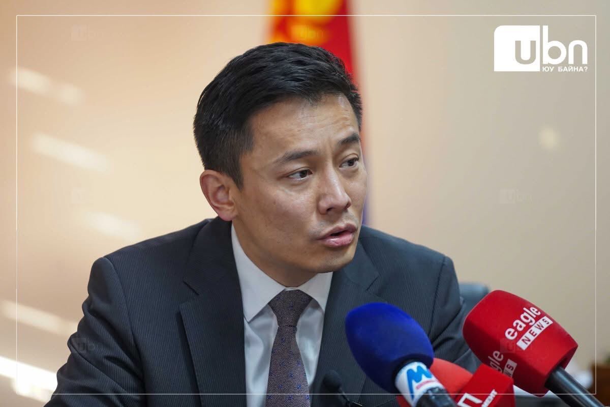 Мянга гадаадад сурч галуу шувуу идээд чиний тавилан босоо гамбаа болохоор зурагдсан бол чи босоо гамбаа л болдог.