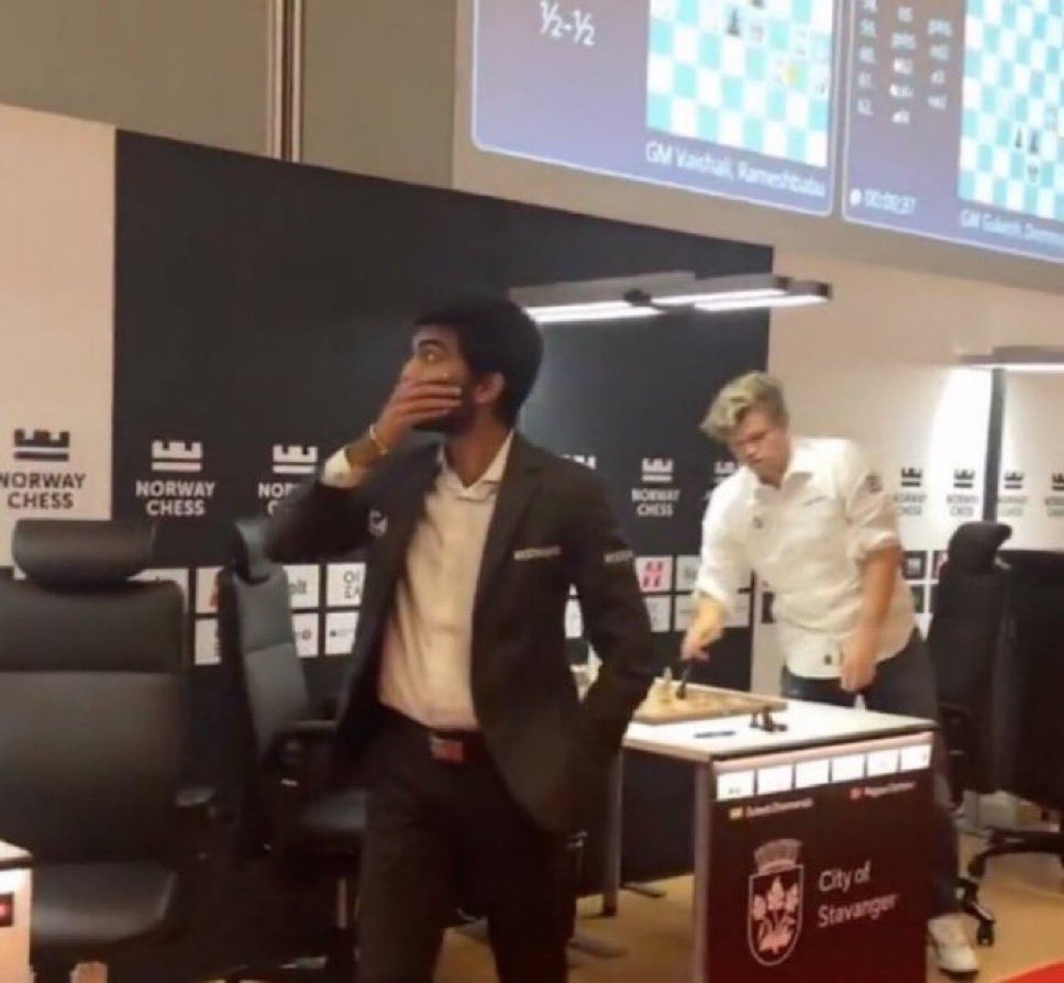boredchair's tweet photo. The intern leaving the signing meeting after sending one teams message about how to create a folder on windows and sitting on his phone the rest of the week https://t.co/Adc7R9WJGu