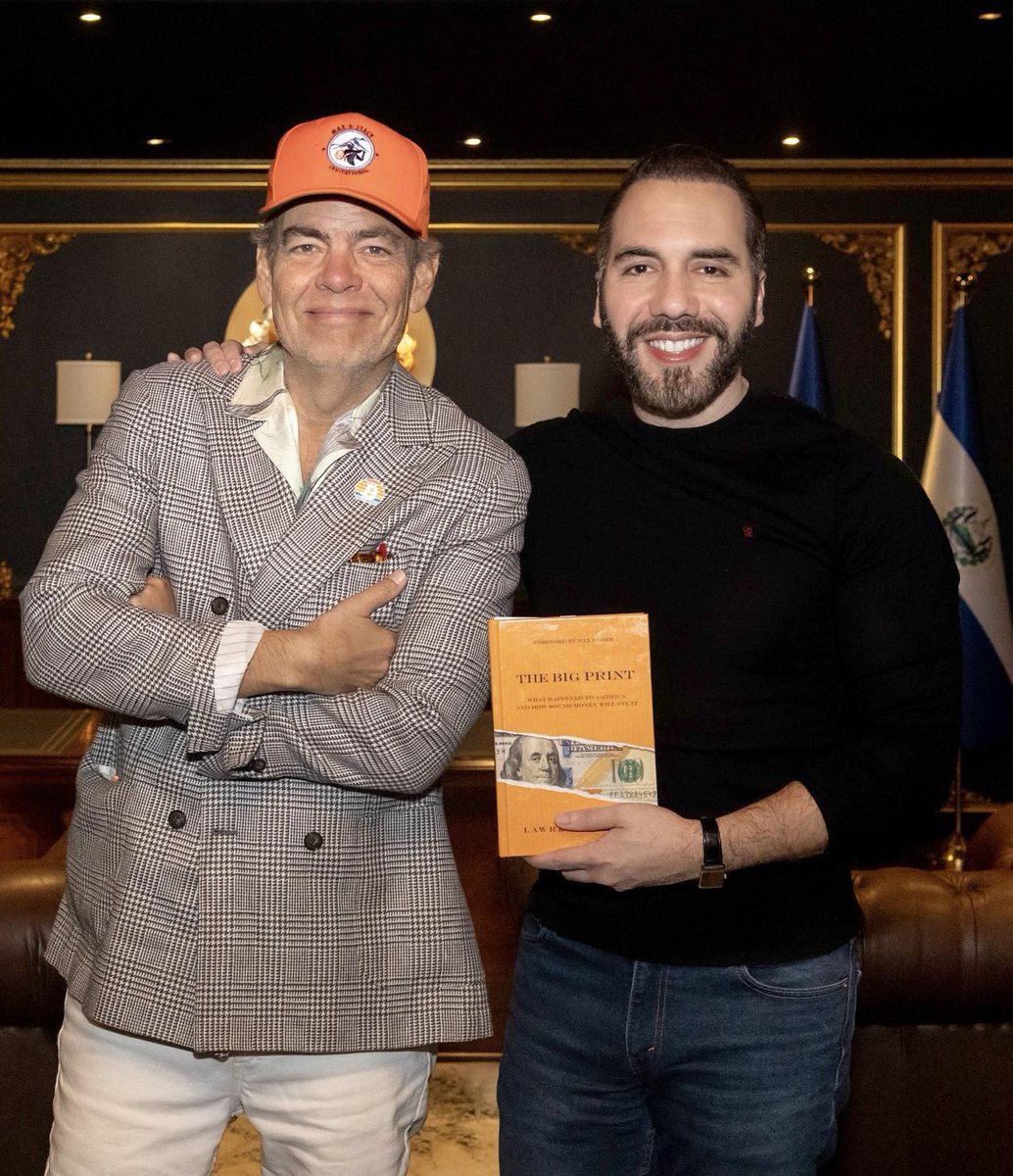 maxkeiser's tweet image. Just delivered @LawrenceLepard’s new book “The Big Print” to President Bukele.