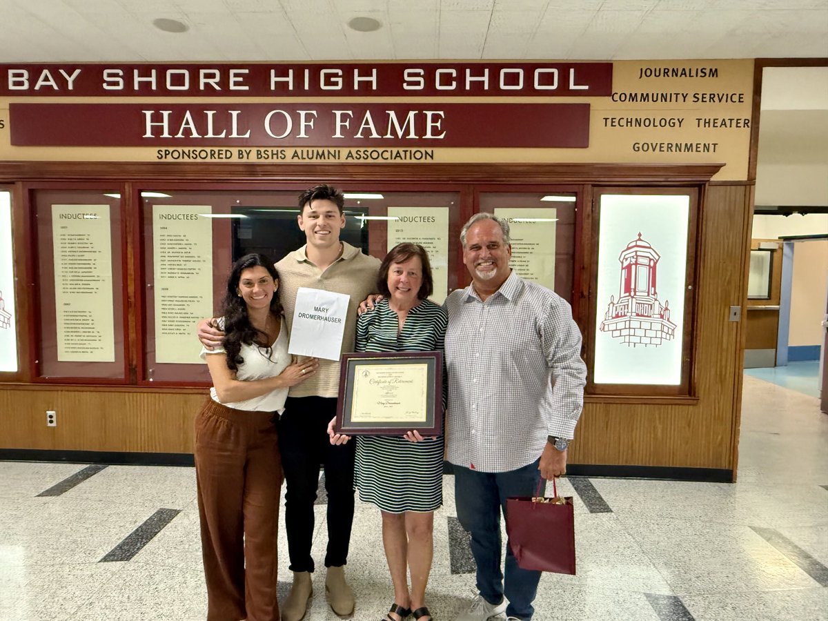 Congratulations to ⁦<a href="/BrookAveSchool/">Brook Avenue School</a>⁩ teacher Mrs. Mary Dromerhauser who was recognized and celebrated for her retirement from the ⁦<a href="/BayShoreSchools/">Bay Shore Schools</a>⁩ at tonight’s Board of Education meeting.