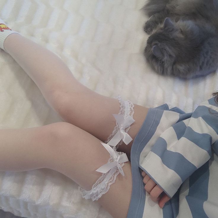 I love femboy clothes 🩷 tweet media