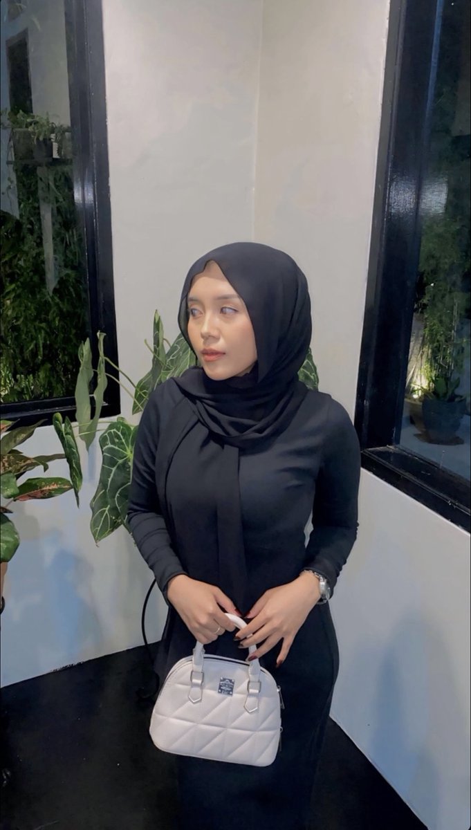 TangtuThree's tweet photo. #hijabbacol
#HijabNakal 
#hijabmesum #crotinfoto #crotinmuka https://t.co/vbpjelEHGy