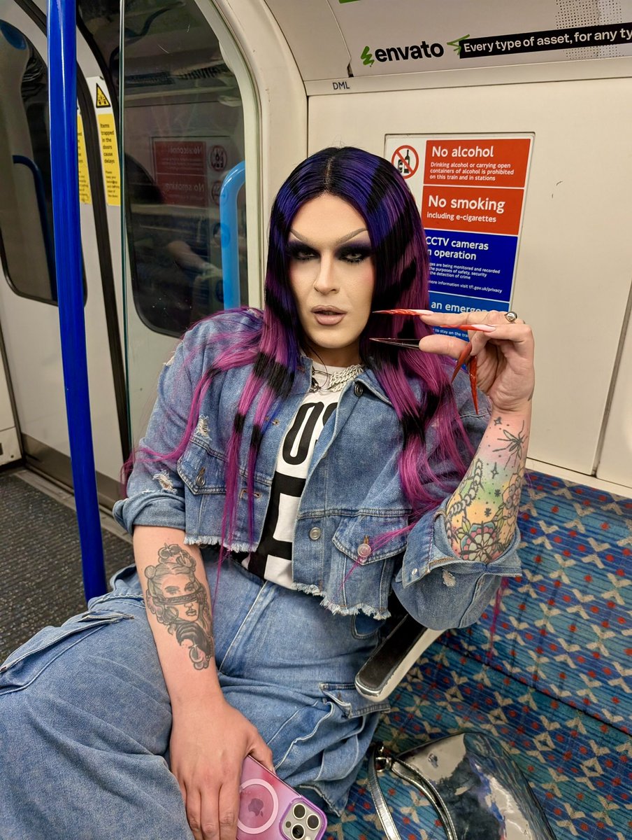 xoxosintra's tweet photo. Total loser. Even chastity cage is too big for you… pay for it 🤨
https://t.co/6Nb2XsLvLA
THRONE ONLY
#findom #findomme #finsub #cashpig #paypig #PayToObey #Goddess #domme #walletdrain #humiliation #relapse #feetfindom #smalld #thronesends #sph https://t.co/k3EbUmk7S7