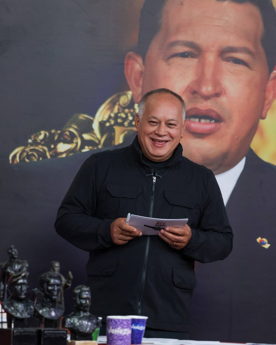 Con el Mazo Dando (@conelmazodando) on Twitter photo #EnVivo <a href="/dcabellor/">Diosdado Cabello R</a>: A Raúl Castro Ruz, en su cumpleaños 94, un abrazo grande, muchas felicitaciones y mucha salud, Comandante.
<a href="/dcabellor/">Diosdado Cabello R</a> #04jun #EnVivo <a href="/dcabellor/">Diosdado Cabello R</a>: A Raúl Castro Ruz, en su cumpleaños 94, un abrazo grande, muchas felicitaciones y mucha salud, Comandante.
<a href="/dcabellor/">Diosdado Cabello R</a> #04jun